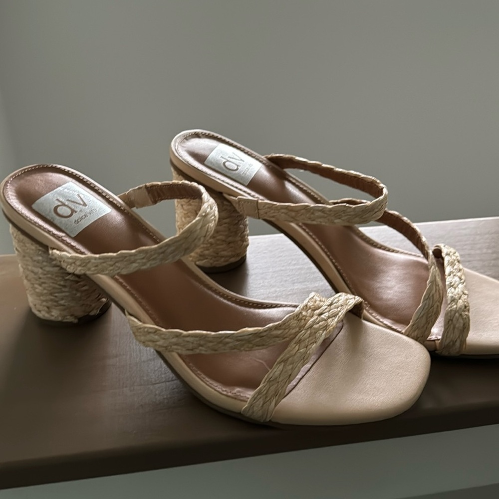 Dolce Vita Raffia Heels Natural